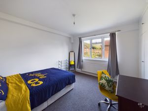 bed 1 - click for photo gallery